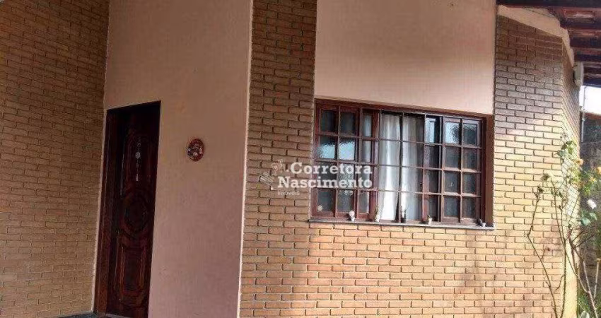 Casa com 3 dormitórios à venda, 175 m² por R$ 695.500,00 - Cidade Jardim - Jacareí/SP