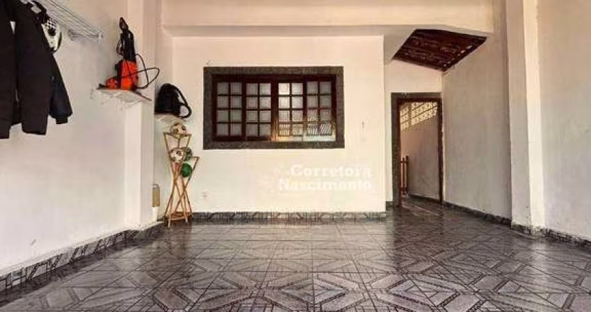 Casa com 3 dormitórios à venda por R$ 380.000,00 - Jardim Califórnia - Jacareí/SP