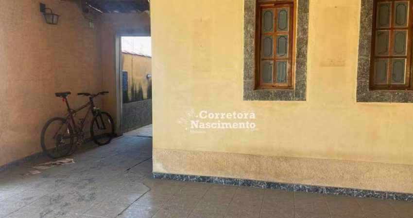 Casa com 4 dormitórios à venda por R$ 380.000,00 - Jardim Emília - Jacareí/SP