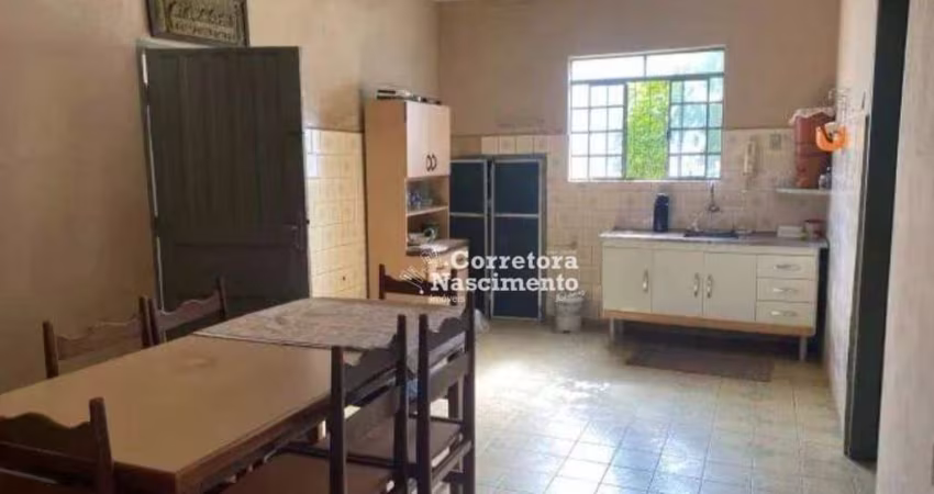 Sítio com 3 dormitórios à venda, 2248 m² por R$ 690.000 - Bandeira Branca - Jacareí/SP