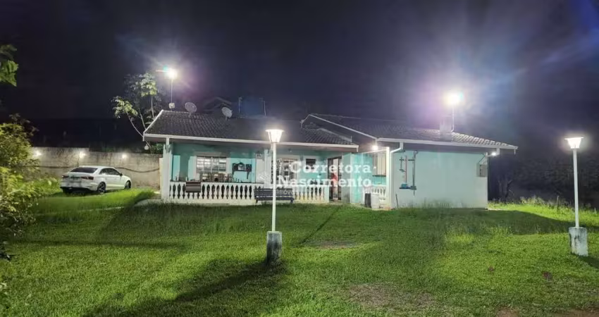 Sítio com 3 dormitórios à venda, 1600 m² por R$ 650.000 - Vila Zizinha - São José dos Campos/SP