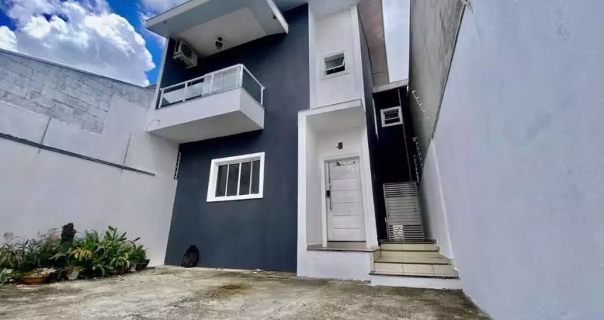Casa com 3 dormitórios à venda, 143 m² por r$ 849.000,00 - villa branca - jacareí/sp