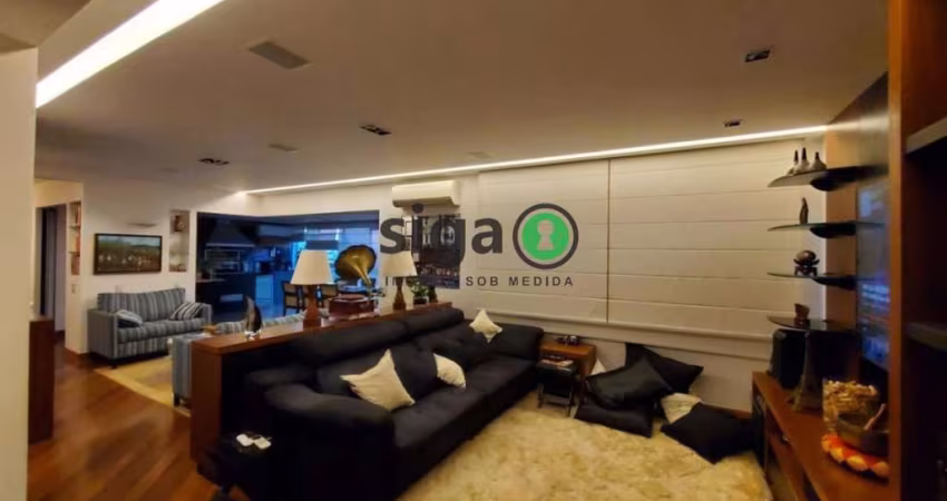 APARTAMENTO Á VENDA NO PANAMBY TODO REFORMADO! 209M², POR 2.580.000