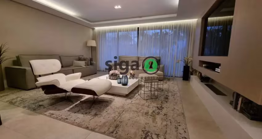 JARDIM PAULISTA: CASA COM 415/M2 - 4 SUÍTES - 4 VAGAS.