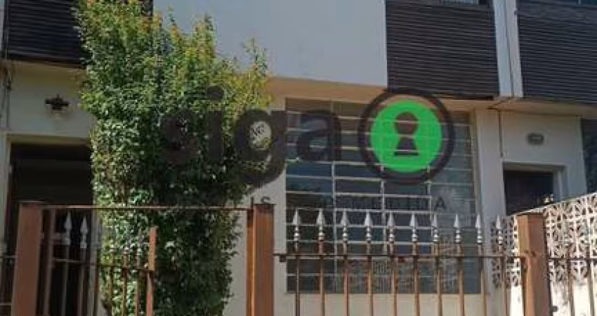 Casa a Venda com 03 quartos e 02 vagas em Planalto Paulista - Sp