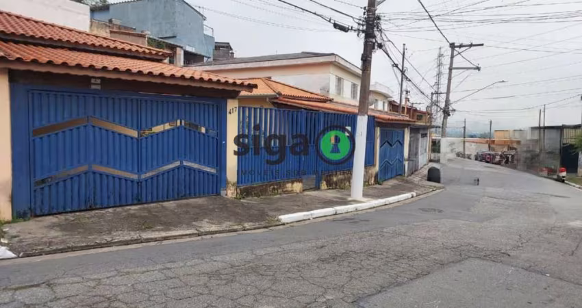 366 M2 com 3 casas térreas  Cangaiba