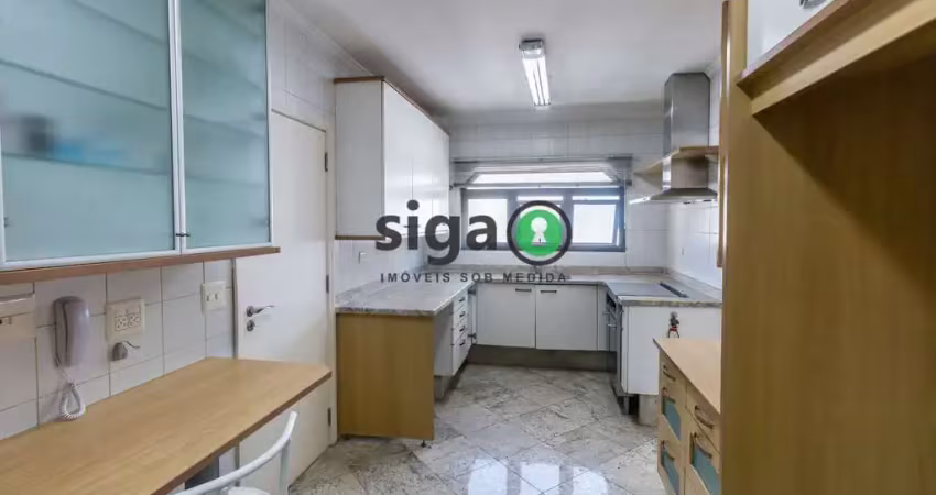 Apto para locação no itaim, com 240m², 3 suites, 3 vagas sem mobilia