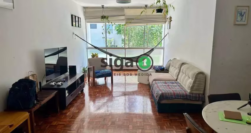 Apto SEM MOBILIA para Venda, com 2 quartos, lavabo, 1 vaga de garagem.