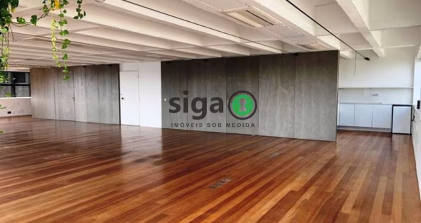 Vende-se meia laje comercial, reformada e pronta para uso, na Faria Lima