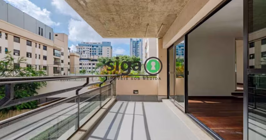 Apartamento á Venda no Real Parque - 240m², 3 quartos, 3 vagas