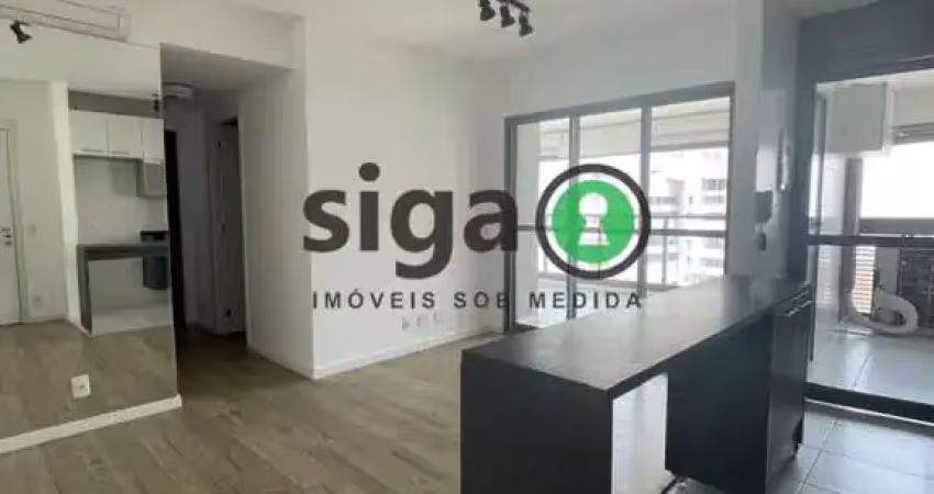 Apto para venda ou locação, com 2 quartos, sendo 1 suíte, sem mobília, 1 vaga