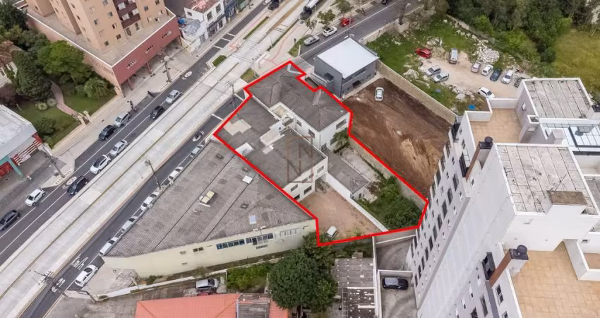 Terreno à venda na Avenida República Argentina, 5564, Novo Mundo, Curitiba
