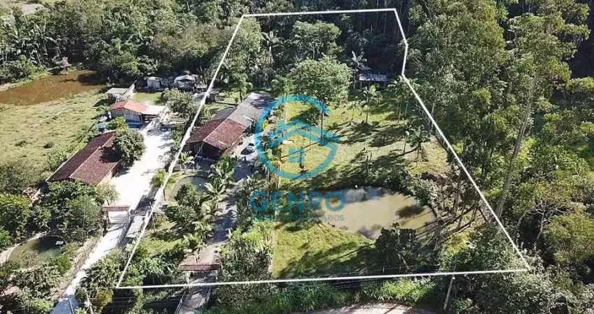 Chácara em Meio a Natureza com 04 Lagoas e Terreno de 5.800m² à venda em Nova Trento/SC