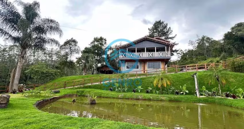 Chácara com piscina com uma linda vista panorâmica, lagoa e terreno de 5.800m² à venda em são joão batista/sc