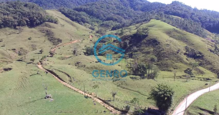 Área Rural para Sítio com Riacho e Terreno de 100.000m² ( 10 HECTARES ) à venda em Biguaçu/SC