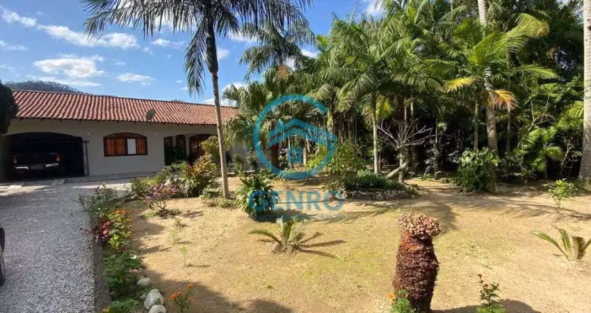 Sítio com riacho, cachoeira e terreno de 10.000m² ( 01 hectare ) à venda em tijucas/sc