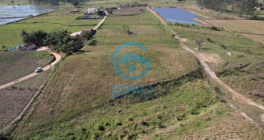 Excelente Área para Sítio com Riacho e Terreno de 58.500m² ( 5.85 HECTARES ) à venda em Tijucas/SC