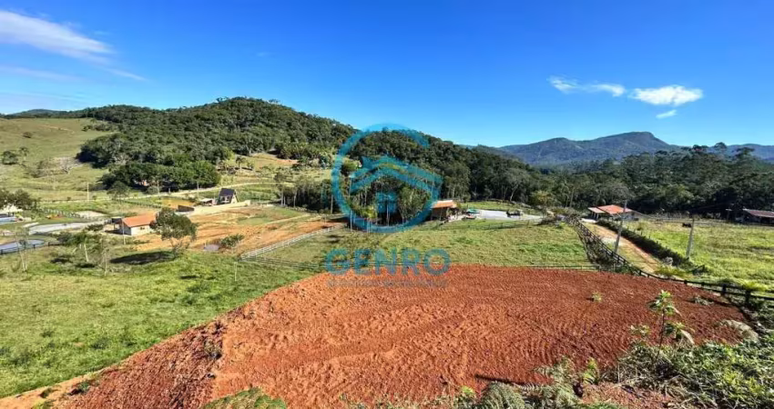 Área para chácara com parcelamento em até 24 vezes à venda em canelinha/sc