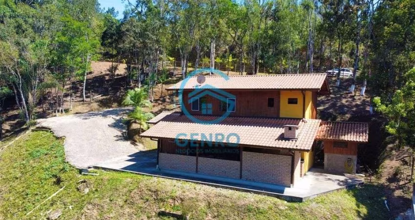 Chácara em Meio a Natureza com Cachoeira e Terreno de 2.460m² à venda em São João Batista/SC