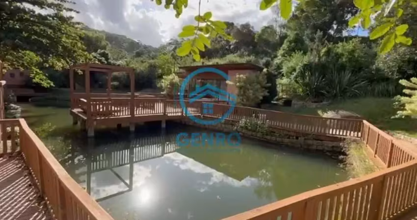 Sitio encantador com vista para a serra do tabuleiro com terreno de 15 hectares à venda em santo amaro da imperatriz/sc