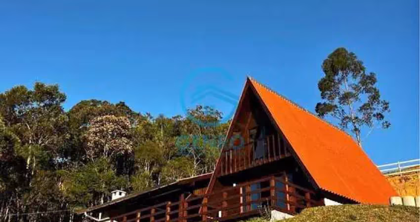 Casa de campo em meio a natureza com terreno de 2.000m² à venda em canelinha/sc