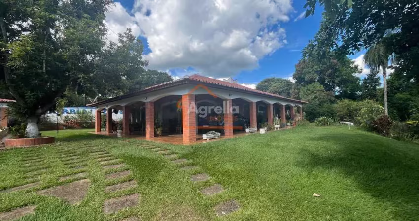 CHÁCARA NO BAIRRO OURO PRETO EM MOGI GUAÇU-SP COM ÁREA DE LAZER COM PISCINA