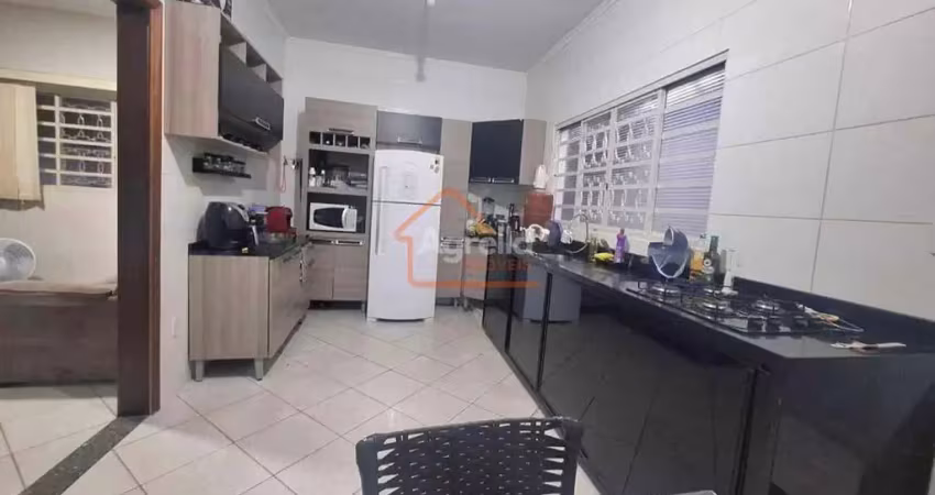 Casa com 3 quartos à venda no Loteamento Linda Chaib, Mogi Mirim 