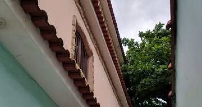 Vendo ótimo imóvel cinco quartos em Mesquita centro / r.g.i