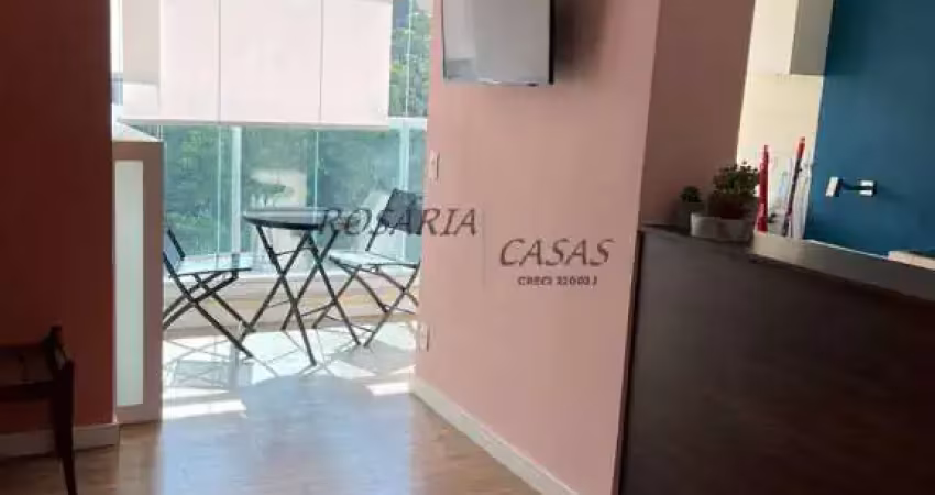 Apartamento à venda na Rua João Moura, Pinheiros, São Paulo