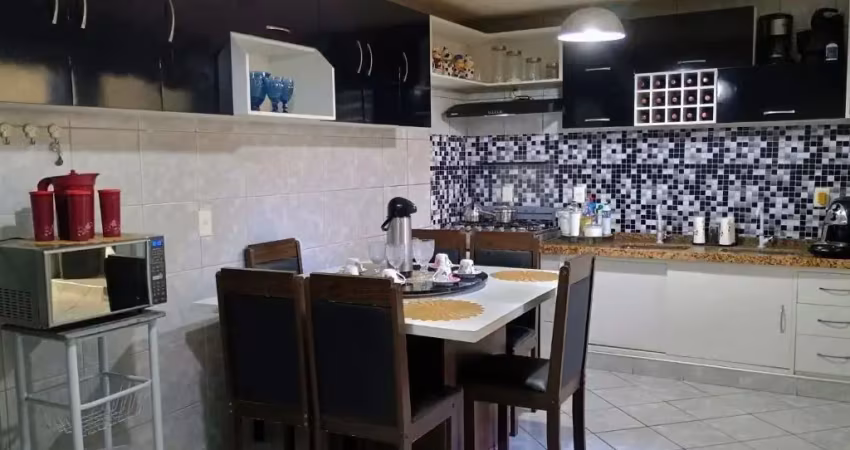 Casa com 5 quartos à venda na Rua J, 1600, Vila Velha, Fortaleza