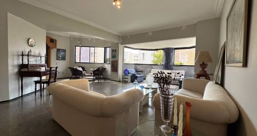 VOCÊ EXIGE EXCLUSIVIDADE? ENTÃO ESSE APARTAMENTO É PRA VOCÊ!