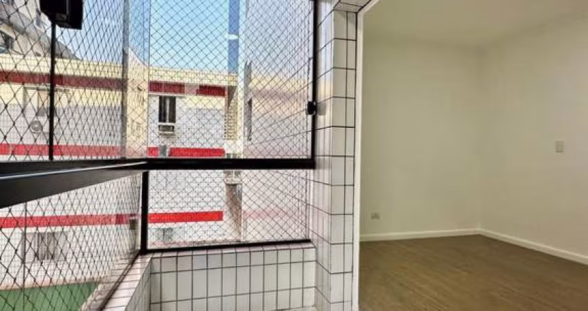 Apartamento Bairro Boqueirão- Praia Grande, SP | 1 Quarto com Sacada