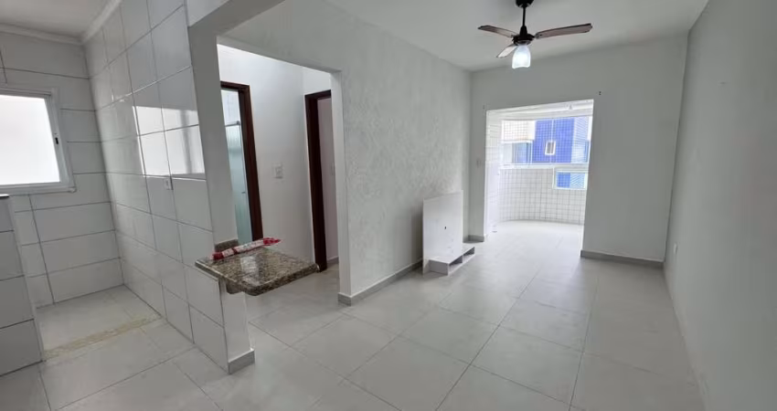 Apartamento 1 dormitório- Maracanã em Praia Grande, São Paulo.