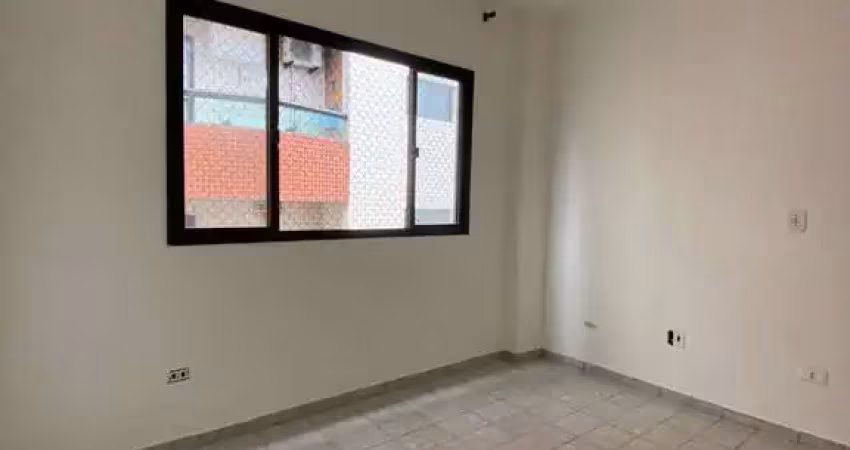 Apartamento semimobiliado à venda no bairro guilhermina em praia grande