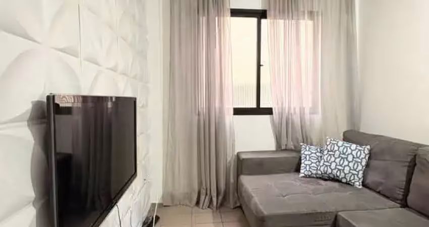 Apartamento mobiliado com 2 quartos e suíte em guilhermina, praia grande - sp