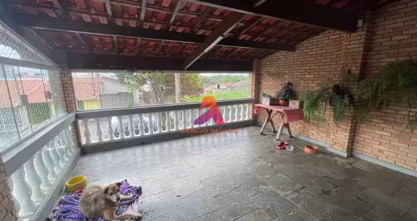 Casa a Venda em Rua sem Saída Bosque dos Eucaliptos | Vamos conhecer?