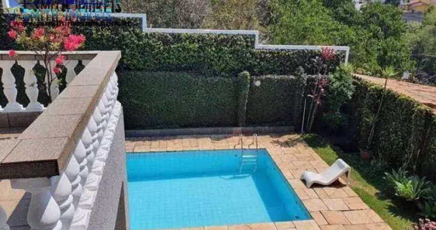 Casa 3 suítes, piscina, amplo quintal. cond. próximo shopping granja viana