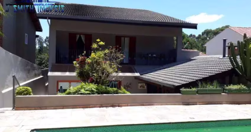 Casa 4 suítes amplas, piscina, 6 vagas, paisagismo. cond. sp ii