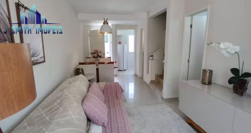 Casa 2 dorm. 1 suite, com planejados, só mudar. condominio fechado.