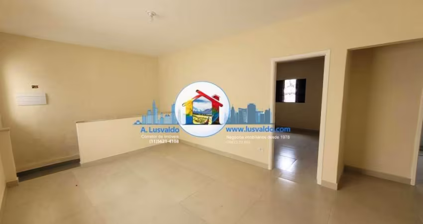 Bela casa reformada com 2 amplos dormitórios no Parque Jabaquara!