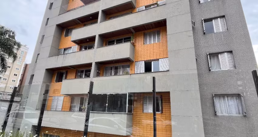 Excelente e amplo apartamento no bigorrilho para locação