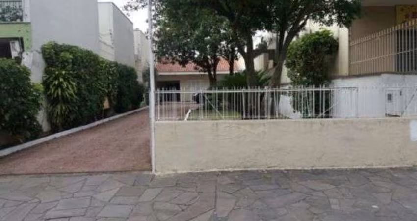 Casa para Venda - 435.6m², 2 dormitórios, 3 vagas - Cristo Redentor