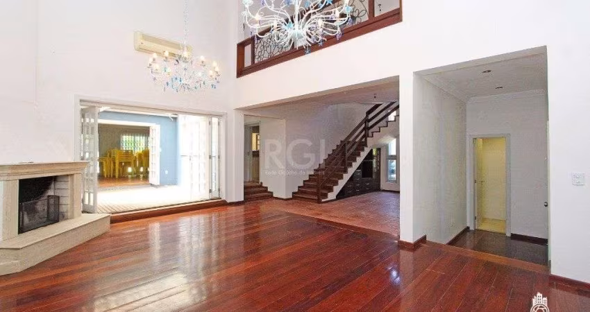 Casa para Venda - 393m², 4 dormitórios, sendo 2 suites, 4 vagas - Ipanema