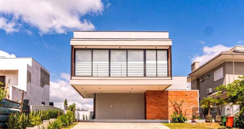 Casa em Condomínio em Alphaville