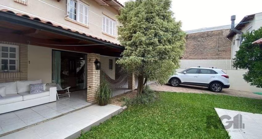 Casa de 5 dormitórios, bairro Jardim Floresta