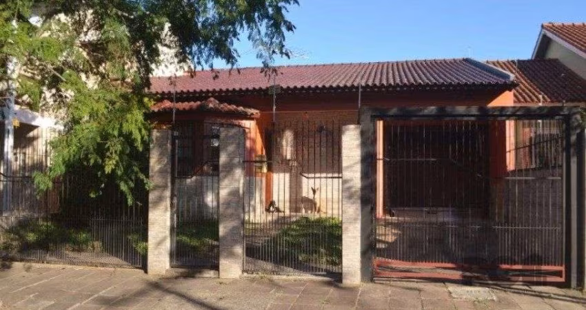 Casa 179m², 3 dormitórios, 3 vagas no bairro Parque Santa Fé