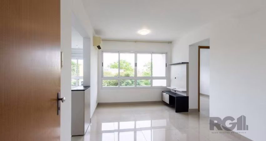 Apartamento semi-mobiliado, com área privada de 50,95 M2