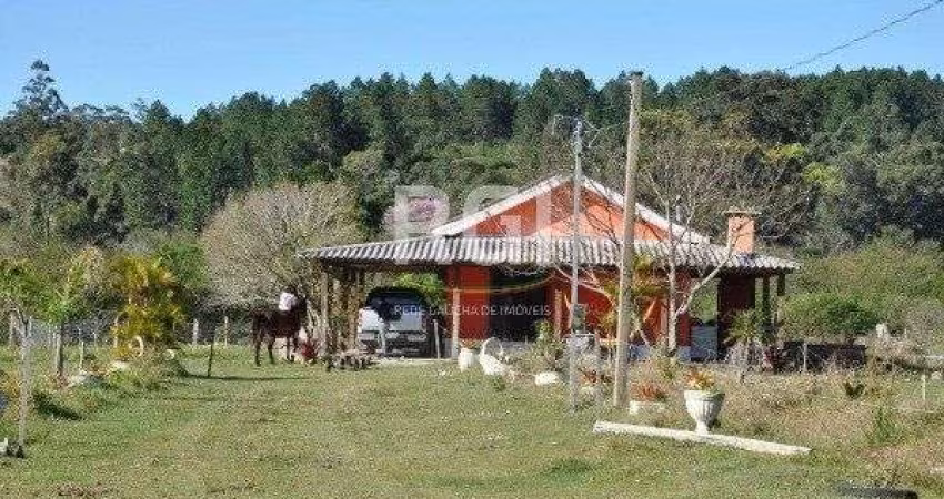 Sítio para Venda - 100m², 2 dormitórios, 1 vaga - Itapuã