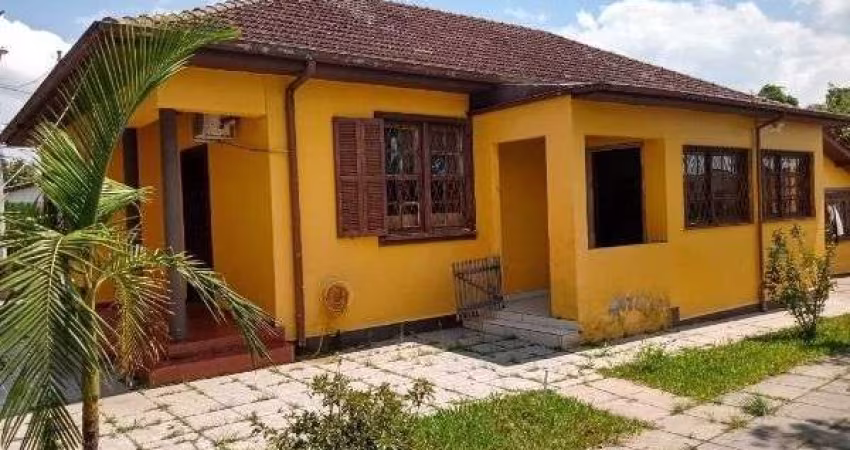 Casa para Venda - 100m², 2 dormitórios, 8 vagas - Guarujá