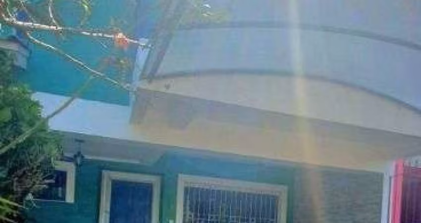 Casa em Porto Alegre, no bairro Hípica, com 3 dormitório(s), e 3 banheiros, à venda.